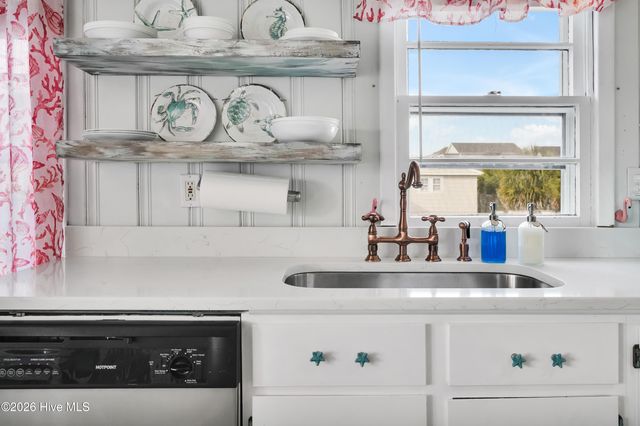 166 Ocean Boulevard W, Supply, NC 28462