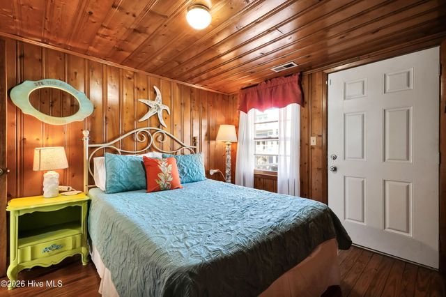 166 Ocean Boulevard W, Supply, NC 28462