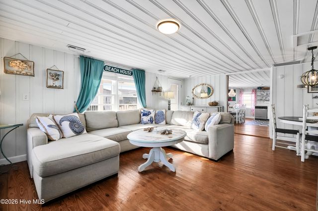 166 Ocean Boulevard W, Supply, NC 28462