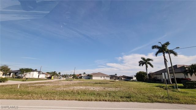3803 Surfside BLVD, Cape Coral, FL 33914