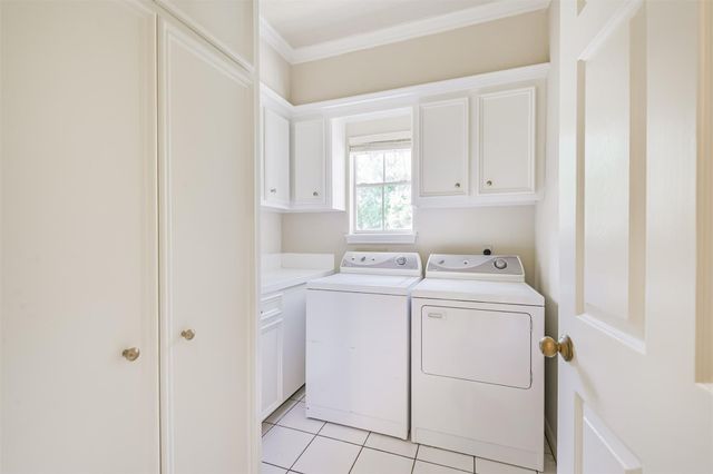 1803 Lofty Maple Trail, Kingwood, TX 77345