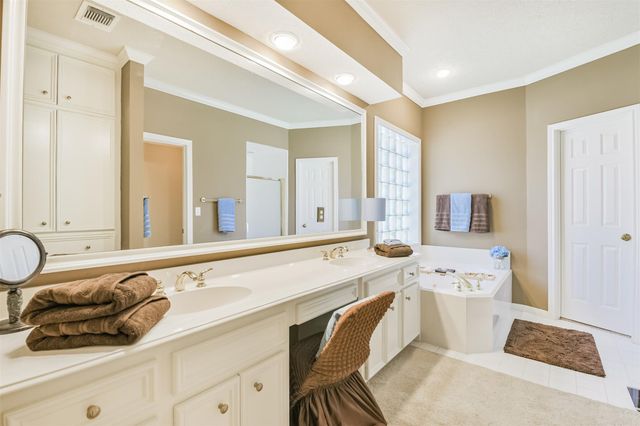 1803 Lofty Maple Trail, Kingwood, TX 77345
