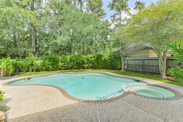 1803 Lofty Maple Trail, Kingwood, TX 77345