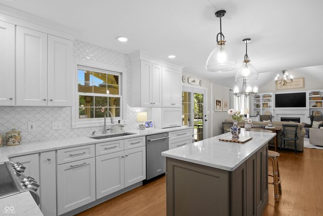 3984 Jonathan Ridge Drive, Columbus, IN 47201
