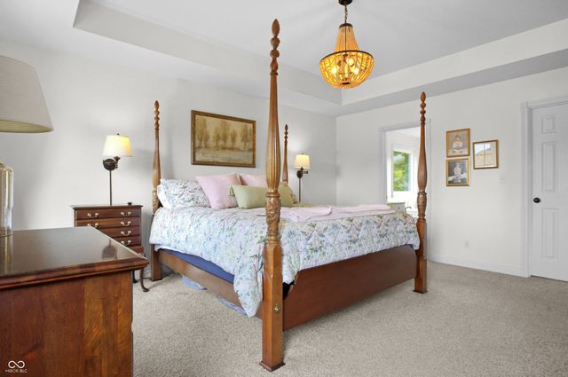 3984 Jonathan Ridge Drive, Columbus, IN 47201