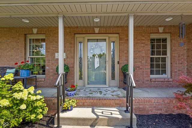 3984 Jonathan Ridge Drive, Columbus, IN 47201