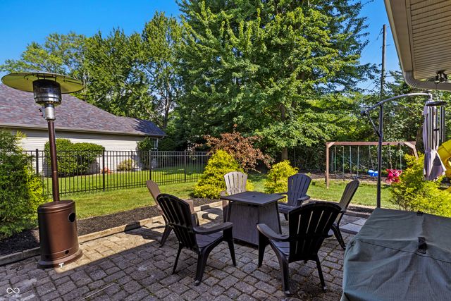 3984 Jonathan Ridge Drive, Columbus, IN 47201