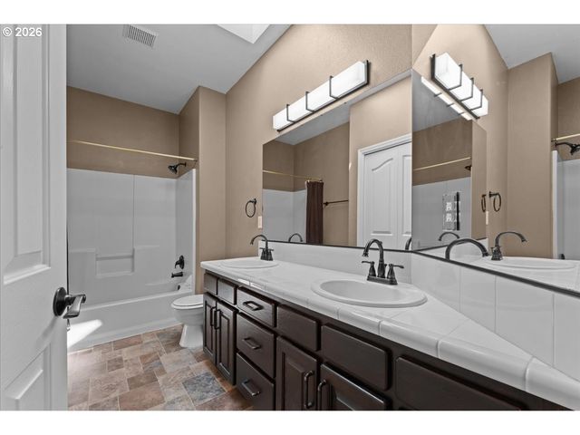 13705 Nw 46TH Ct, Vancouver, WA 98685
