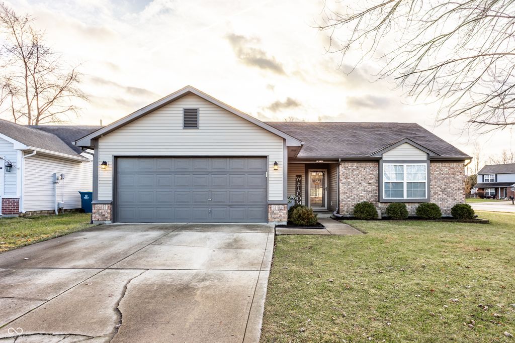 12791 Longleaf Lane, Fishers, IN 46038