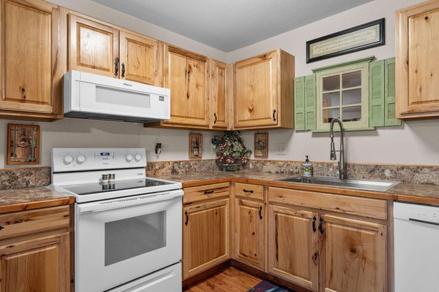 705 Watson Road, Branson, MO 65616