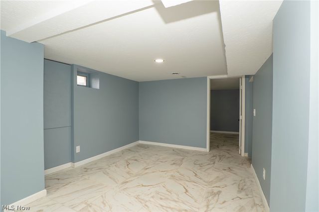 318 Elmport Avenue NE, Canton, OH 44704