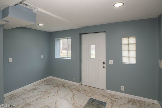 318 Elmport Avenue NE, Canton, OH 44704