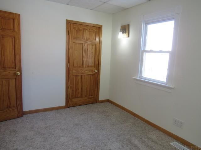 108 S Wayne Street, Manchester, IA 52057