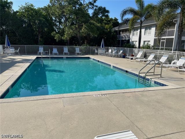 1140 Sarah Jean CIR 205, Naples, FL 34110