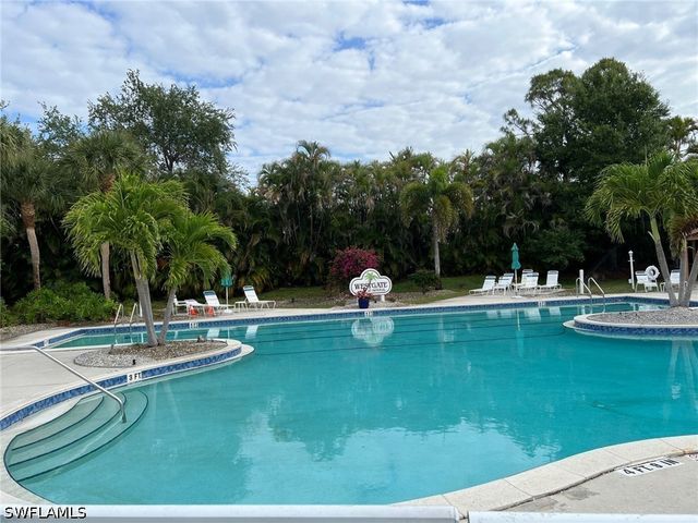 1140 Sarah Jean CIR 205, Naples, FL 34110