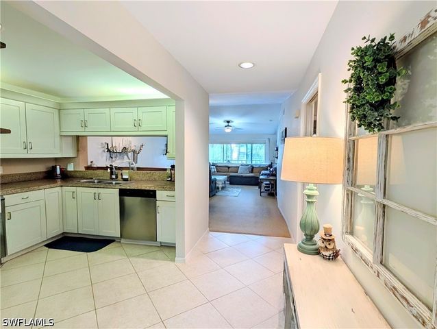 1140 Sarah Jean CIR 205, Naples, FL 34110