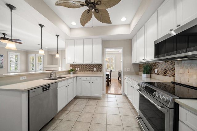 270 2ND AVENUE SW, Largo, FL 33770