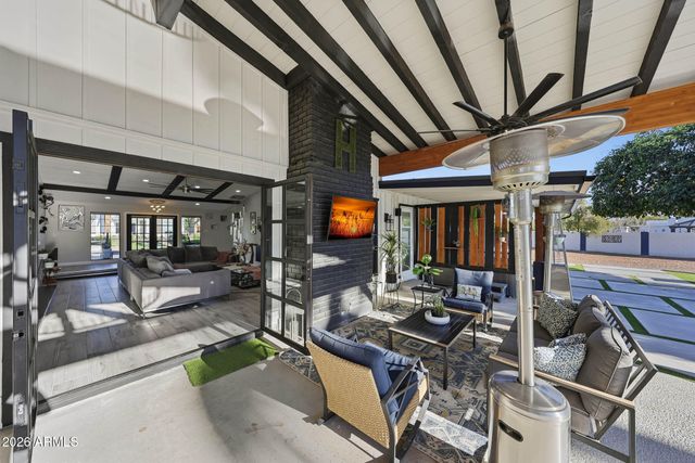 9026 N 67TH Street N, Paradise Valley, AZ 85253