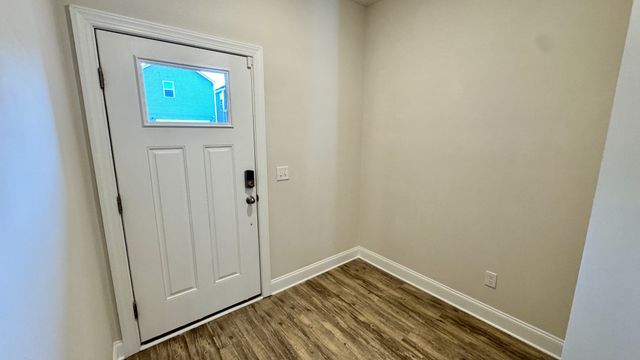 523 Stovall Ln, Columbia, TN 38401