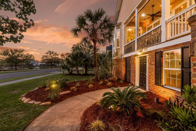 1721 Rivertowne Country Club Drive, Mount Pleasant, SC 29466