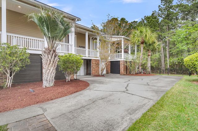 1721 Rivertowne Country Club Drive, Mount Pleasant, SC 29466