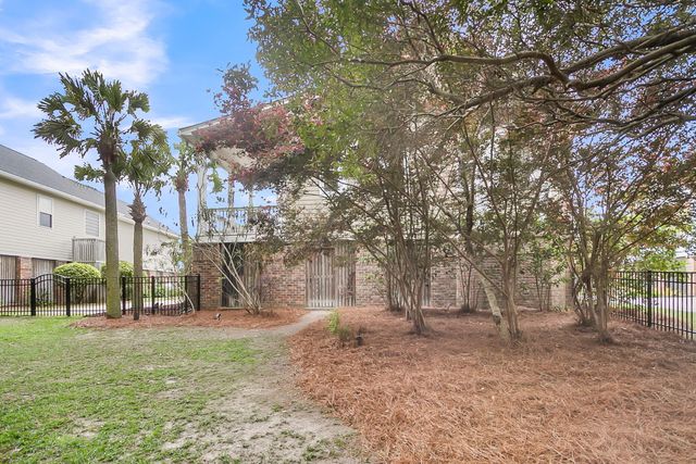 1721 Rivertowne Country Club Drive, Mount Pleasant, SC 29466