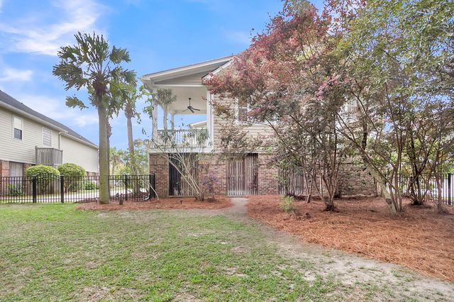 1721 Rivertowne Country Club Drive, Mount Pleasant, SC 29466