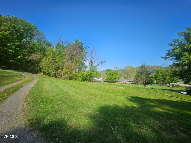 00 College East Street, Rogersville, TN 37857