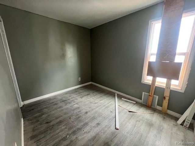 12891 St Louis, Hamtramck, MI 48212