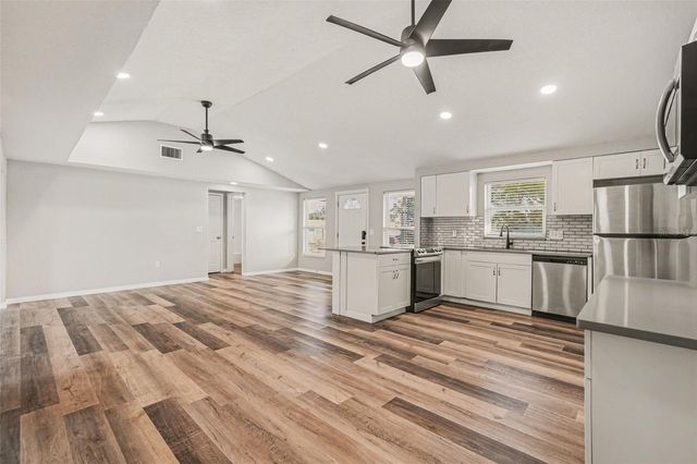 11241 YEWTREE AVENUE, Port Richey, FL 34668