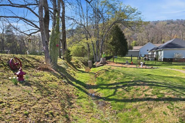 10206 Nissi Way, Soddy Daisy, TN 37379