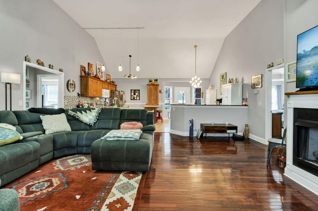 10206 Nissi Way, Soddy Daisy, TN 37379