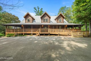 2992 Mountain Memories Way, Sevierville, TN 37876