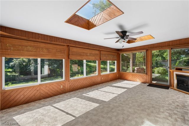 1222 Pleasantview Avenue SE, North Canton, OH 44720
