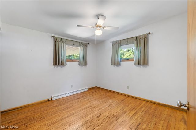 1222 Pleasantview Avenue SE, North Canton, OH 44720