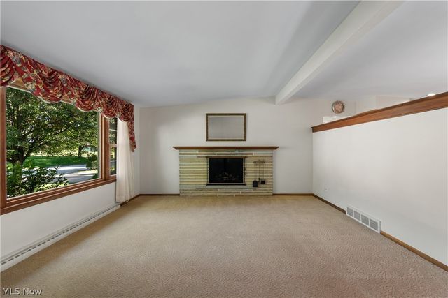 1222 Pleasantview Avenue SE, North Canton, OH 44720