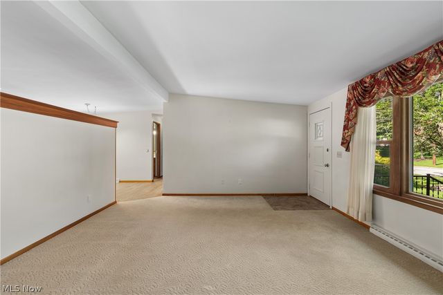 1222 Pleasantview Avenue SE, North Canton, OH 44720