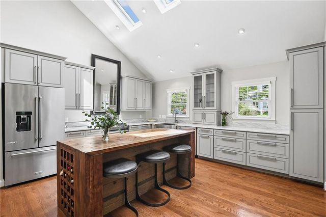 2067 Fairhaven Circle NE, Atlanta, GA 30305
