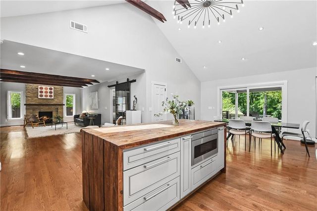 2067 Fairhaven Circle NE, Atlanta, GA 30305