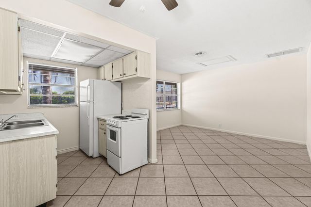 504 9th Avenue N 508, Lake Worth Beach, FL 33460