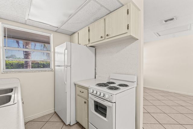 504 9th Avenue N 508, Lake Worth Beach, FL 33460