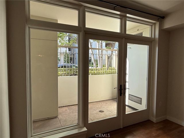 920 Granite Drive 117, Pasadena, CA 91101