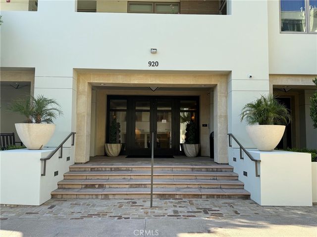 920 Granite Drive 117, Pasadena, CA 91101