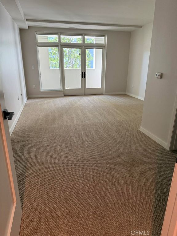 Image 24 of property listing at 920 Granite Drive 117, Pasadena, CA 91101