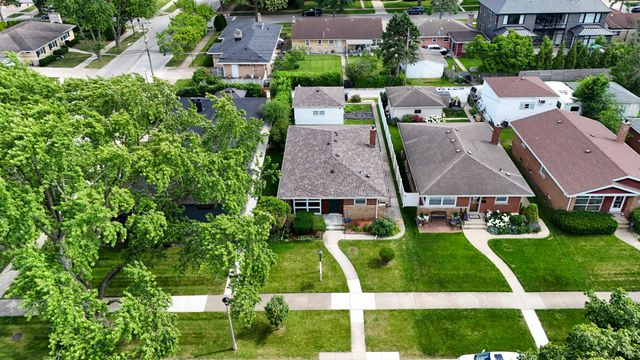 5107 Fairview Lane, Skokie, IL 60077