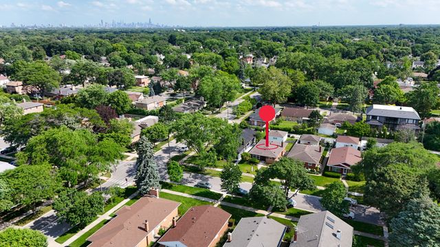 5107 Fairview Lane, Skokie, IL 60077