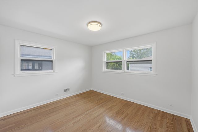 5107 Fairview Lane, Skokie, IL 60077