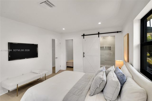 10 NW 100th St, Miami Shores, FL 33150