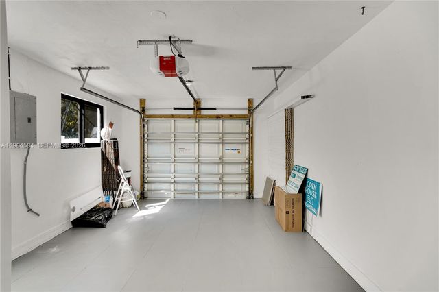 10 NW 100th St, Miami Shores, FL 33150