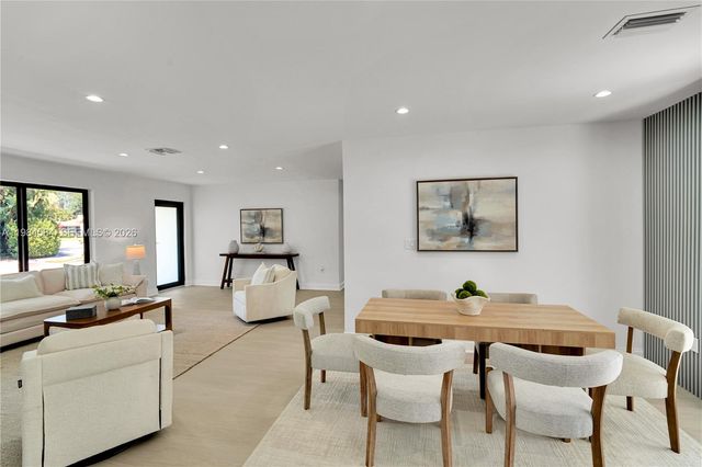 10 NW 100th St, Miami Shores, FL 33150